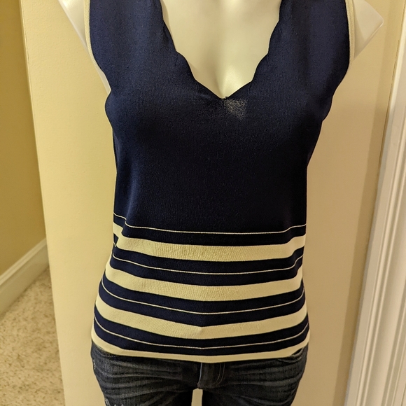 Bob Mackie navy blue and cream striped knit tank top size medium - Picture 5 of 7
